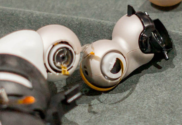 【aibo 解体新書】ソニーの本気を見た！ 新型aibo分解レポート