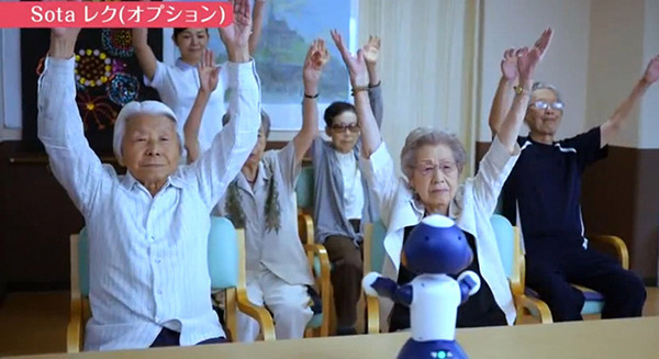 世界トップレベルの次世代会話技術を都庁で特別なSotaが披露！API提供を開始した「ロボコネクト」NTT東日本に聞く