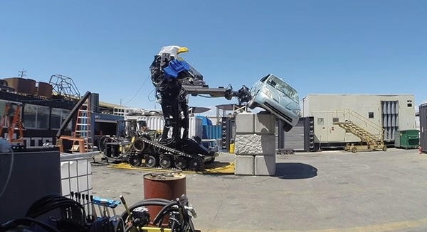 メガボッツ(MegaBots)が巨大ロボット「イーグルプライム(Eagle Prime)」のアーム改良を動画で公開！