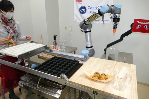 コネクテッドロボティクスはタコ焼きから飲食ロボットサービス市場立ち上げを目指す