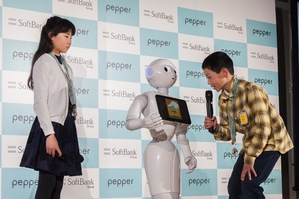 全国の小中学生がプログラミング学習の成果を競うPepper社会貢献「スクールチャレンジ」発表会開催！ソフトバンク