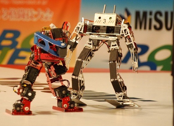 最多284台参加の二足歩行ロボット格闘競技大会、16年目の「ROBO-ONE」は誕生の地、日本科学未来館で開催！ 2月24～25日