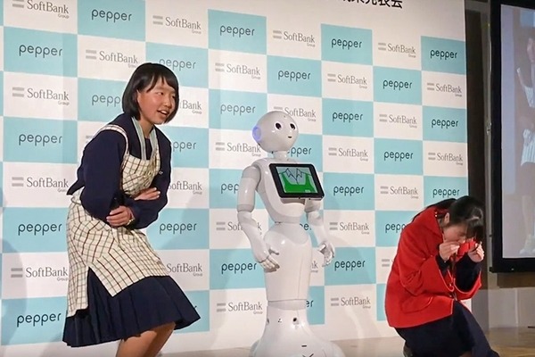 小中学生がPepperを使って身近な問題を解決！プログラミング教育の成果発表会レポート (1) Pepper社会貢献スクールチャレンジ