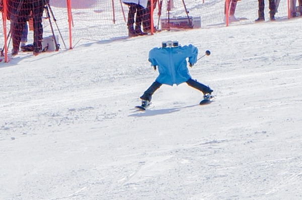 世界初の「ロボットオリンピック」となるか？ 平昌五輪現地レポート　ロボットスキーや案内ロボも