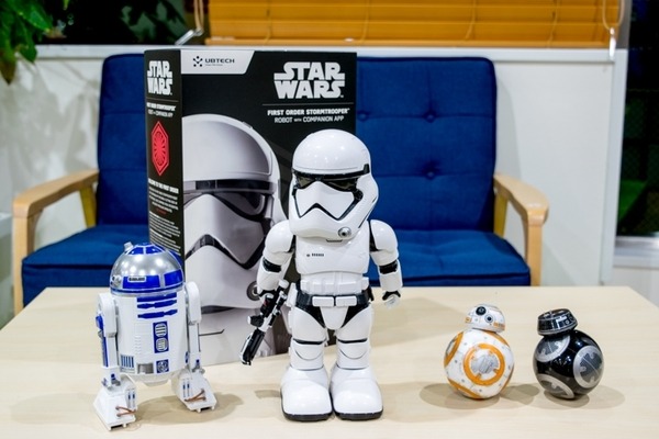 歩き方に特徴あり！ スター・ウォーズの「ストームトルーパー」開封の儀
