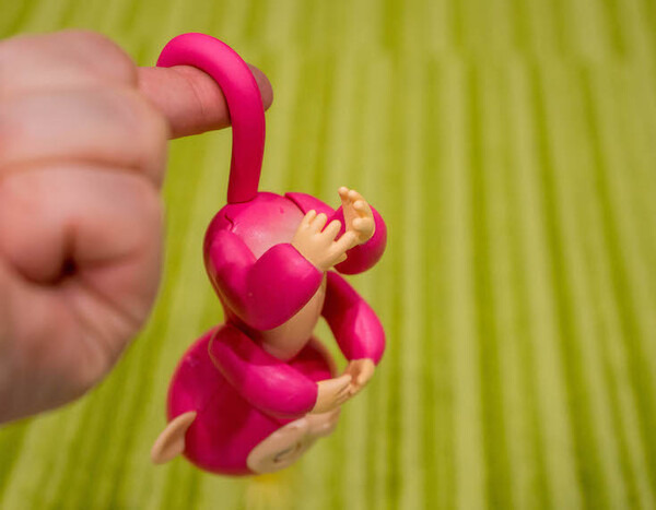 全米で大人気！ サル型ホビーロボット「Fingerlings（ハグミン）」レビュー