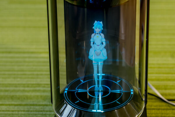 【動画あり】俺の嫁・バーチャルホームロボット「Gatebox」が届いた！ 開封の儀 & 話してみた