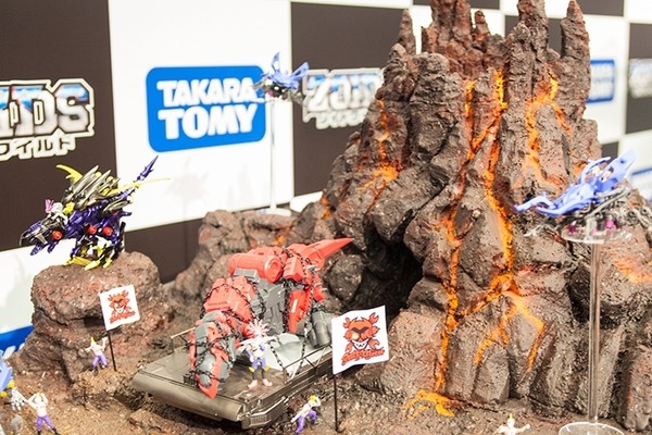 【続報】最新ゾイドワイルド徹底解説！ゾイドは8種！「発掘」から「復元」「必殺技」まで写真&動画で見る詳細レポート