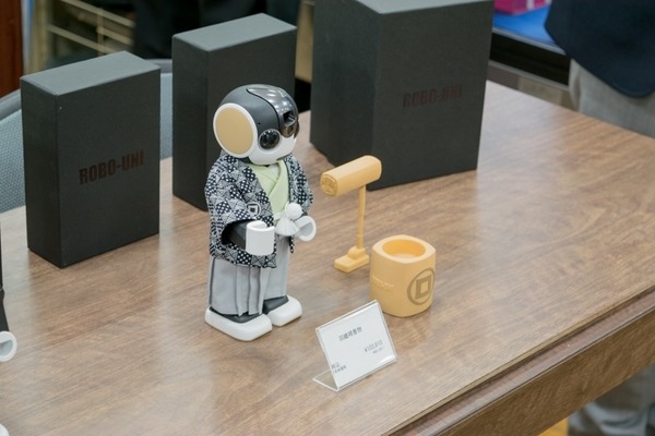 ロボホンカフェや様々なロボットに出会える！ 日本橋三越本店で「はじまりのフェスティバル」が開催中