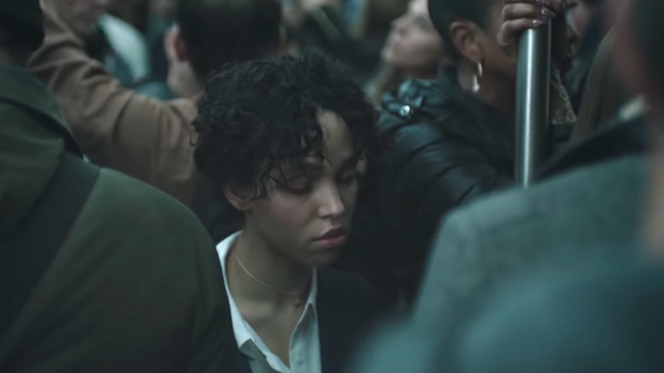 Apple HomePod最新CM「Welcome Home by Spike Jonze」は超クール！