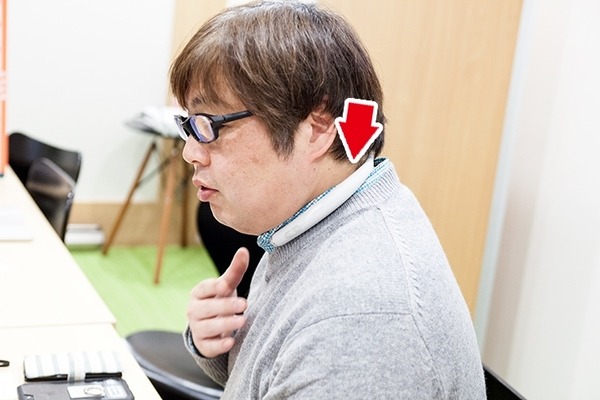 【新感覚！】首にかける「AIスマートスピーカー」は自転車でも家事でも使えるウェアラブルスピーカー！「まるで音のヘルメット」