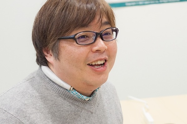 【新感覚！】首にかける「AIスマートスピーカー」は自転車でも家事でも使えるウェアラブルスピーカー！「まるで音のヘルメット」