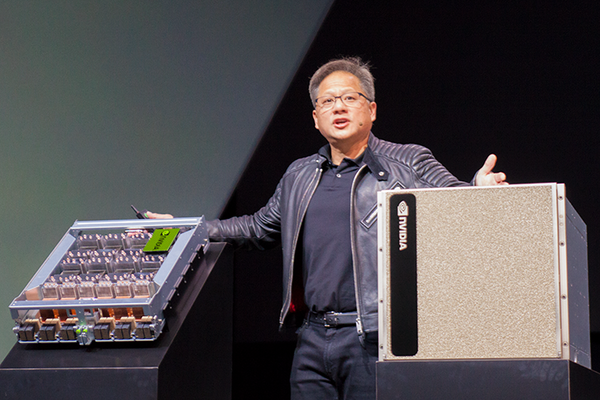 【GTC 2018】NVIDIAのCEOが基調講演でAIとディープラーニングの未来を語る！自動運転、ロボット開発環境、リアルタイムレイトレーシング、世界最大のGPU「DGX-2」等を発表