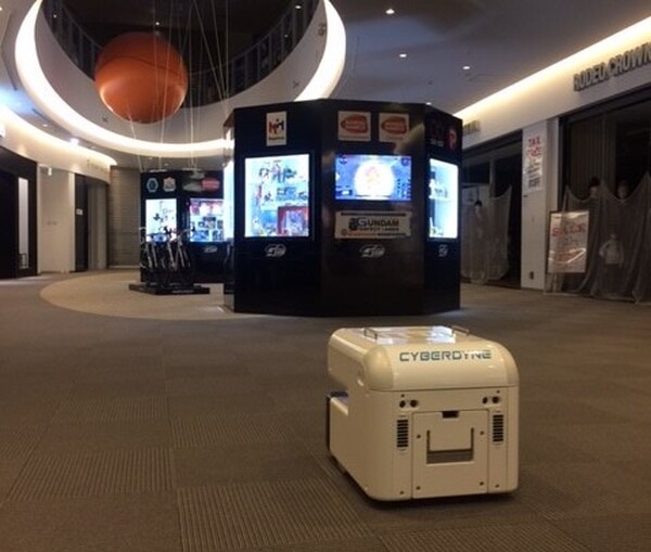 サイバーダインの次世代型清掃ロボット「CL02」、住友商事の管理ビルに順次配備へ