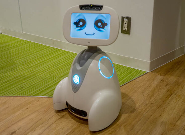 Blue Frog Roboticsのコミュニケーションロボット「Buddy」2018年4月 最新情報