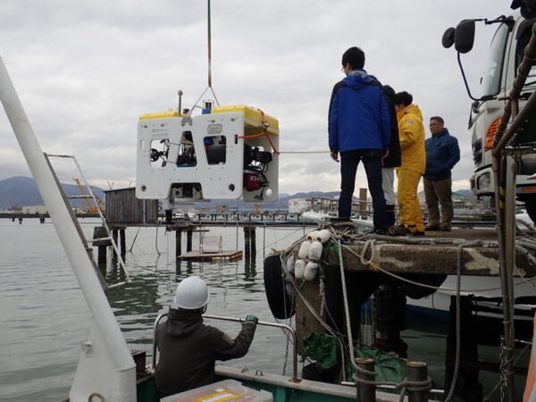 東大生産研と九工大、自律型海中ロボット「Tuna-Sand2」を初公開　海中の生物を全自動でサンプリング