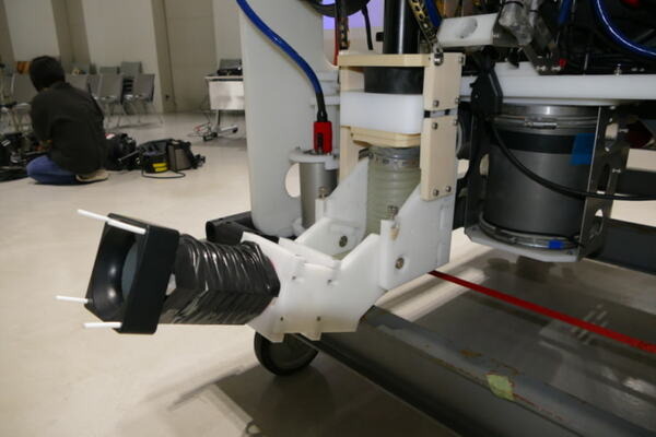 東大生産研と九工大、自律型海中ロボット「Tuna-Sand2」を初公開　海中の生物を全自動でサンプリング