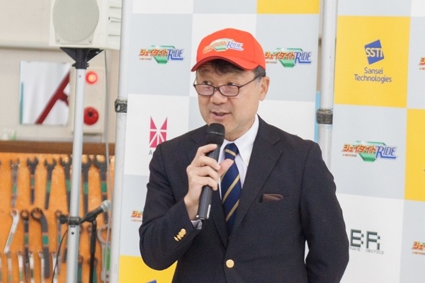 【速報】全長4mの人型変形ロボットが車にトランスフォーム！人が乗れる「J-deite RIDE」を公開、ド迫力変形映像を見よ！