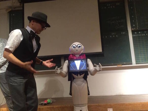 Pepperマジック、マッキー小澤さんにお話を聞いてみた。