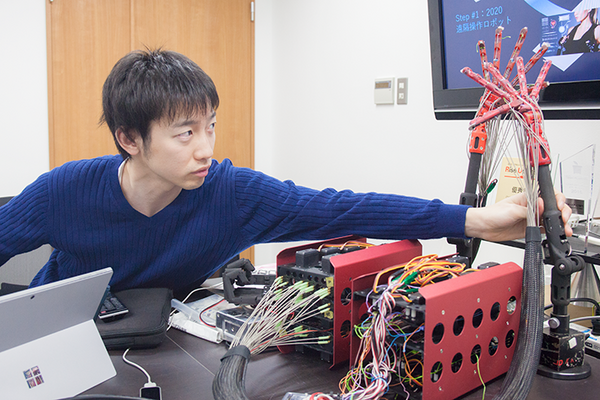 サイボーグ実現へ　人間の機能拡張を目指すメルティン CEO インタビュー(1/2)　驚きのサイボーグ技術！筋肉のようなワイヤー、脳の生体信号で動作