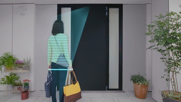 YKK APの未来ドア「UPDATE GATE」、2020年発売に向けてYKK APショールーム新宿にて 一般展示・体験スタート