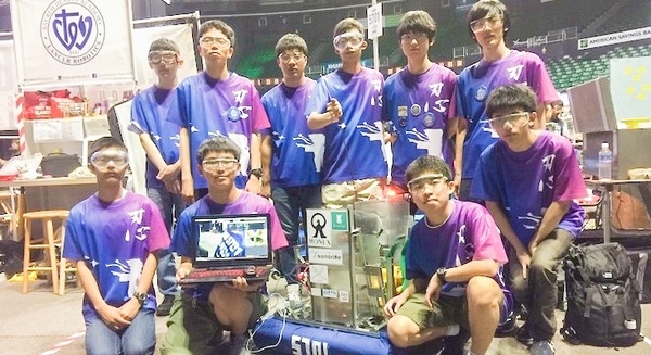 次世代のサイエンティストを育てる国際高校生ロボコン「FIRST Robotics Competition」とインターンシップ