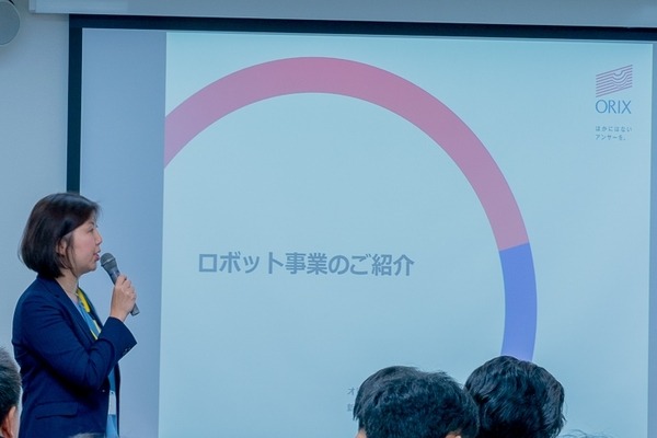 ロボホンで「モーション作成」　開発パートナー向けイベントでロボホンを動かす