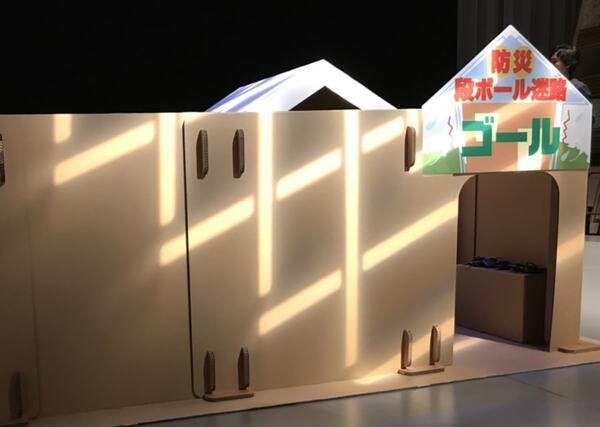 ロボホンやPepper、Xperia Hello!も活躍する防災イベント、NHK福岡放送局で開催！子ども達もロボットと防災サバイバル体験