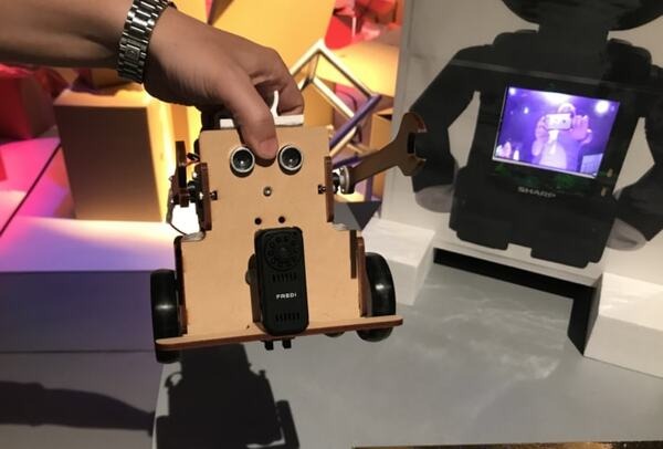 ロボホンやPepper、Xperia Hello!も活躍する防災イベント、NHK福岡放送局で開催！子ども達もロボットと防災サバイバル体験