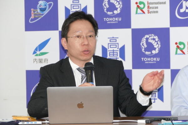 水を操って空を飛ぶ消火ロボット「ドラゴンファイヤーファイター」登場　建物内の火元を直接消火可能