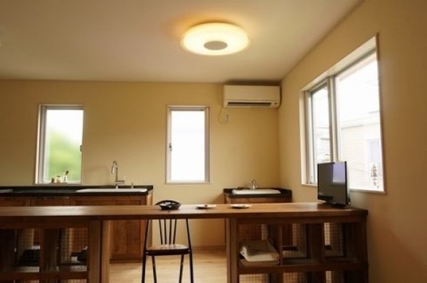 ソニーがAmazon Alexa対応の「しゃべるマルチファンクションライト」を発売！テレビやエアコンなども操作できる