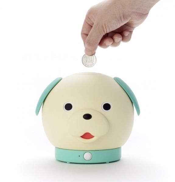 スマート貯金箱「バンクワン」と「バンクニャン」は、貯金額もニュースも教えてくれる　タカラトミーアーツが9月発売へ