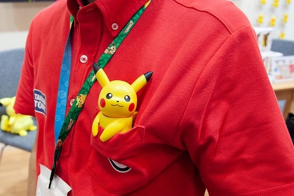 ピカチュウ300体がお出迎え！「ねえHelloPika(ハロピカ)」をタカラトミーが「東京おもちゃショー2018」でブース展示