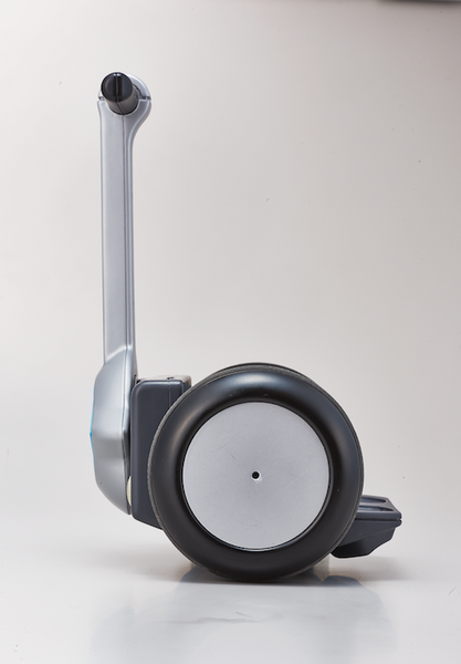 ロビ&ロビ2の専用モビリティ「ロビライド」が本日発売！ 価格は4万2千円、受付は8月10日まで