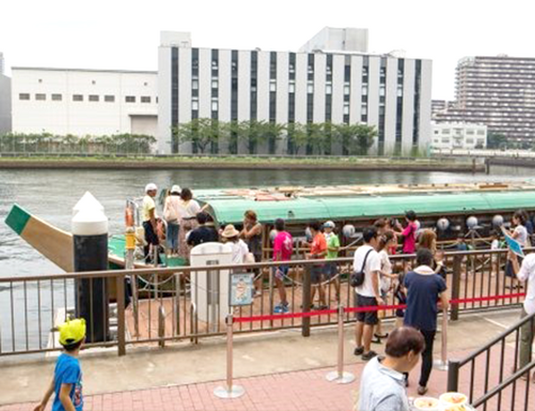 芝浦工大の学生とロボットが英語でクルーズガイド、東雲運河で夏の船カフェを開催へ