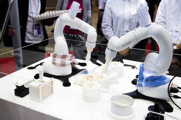 ロボットがたこ焼きを焼いてお弁当を盛り付け！「FOOMA JAPAN 2018」で注目のロボットたちと面白い技術を見てきたよ！