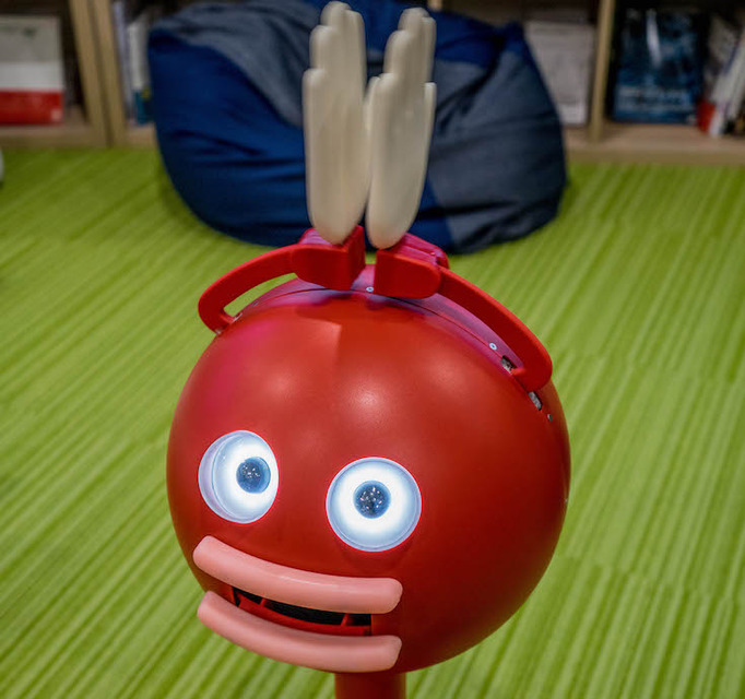 噂の拍手ロボット「ビッグクラッピー」レビュー！ 開封の儀