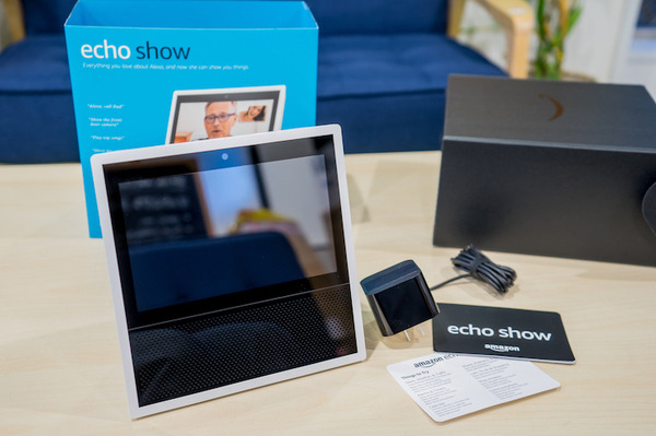 アマゾン、丸画面付きの可愛いエコー「Echo Spot」を日本発売　価格は1万5千円、出荷開始は7月26日