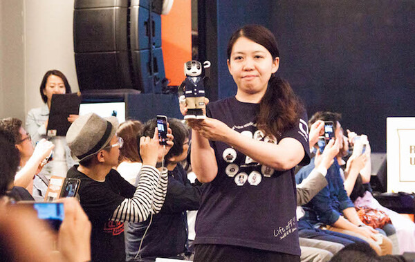 10種のロボットが集結！ 衣装をまとったロボットファッションショー「ロボコレ2018」が開催