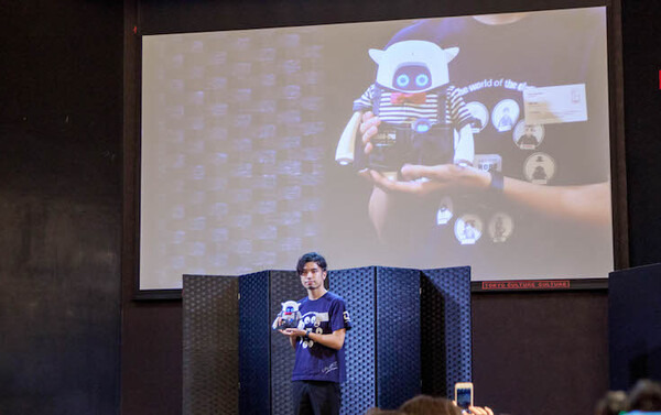 10種のロボットが集結！ 衣装をまとったロボットファッションショー「ロボコレ2018」が開催