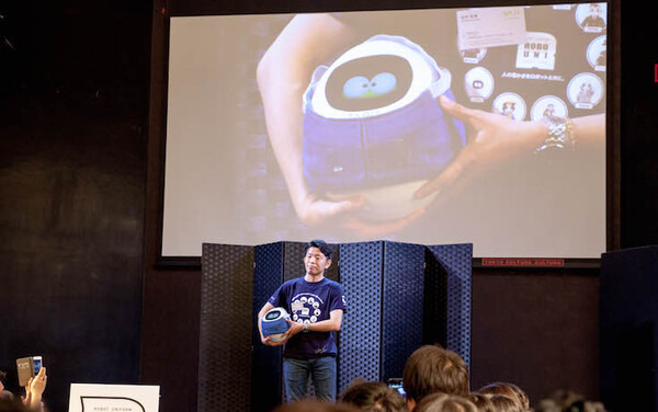 10種のロボットが集結！ 衣装をまとったロボットファッションショー「ロボコレ2018」が開催