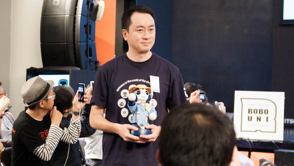 10種のロボットが集結！ 衣装をまとったロボットファッションショー「ロボコレ2018」が開催