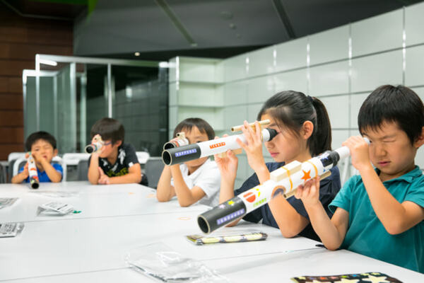 ロボット演劇や月面探査、プログラミングに宇宙体験など六本木ヒルズなどで子供向け「キッズワークショップ2018」夏休みに開催