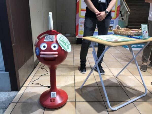 【突撃】アトレ目黒でビッグクラッピーを見かけたので取材してみた！任されていた仕事は? 通行人の反応は!?