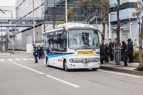 SBドライブとBaiduが自動運転バスの協業で合意！DispatcherとApolloを連携した自動運転バス10台が来年日本上陸！