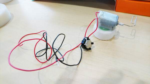 「作って遊んで科学を学ぼう！ 手作りロボット」を作ってみた！