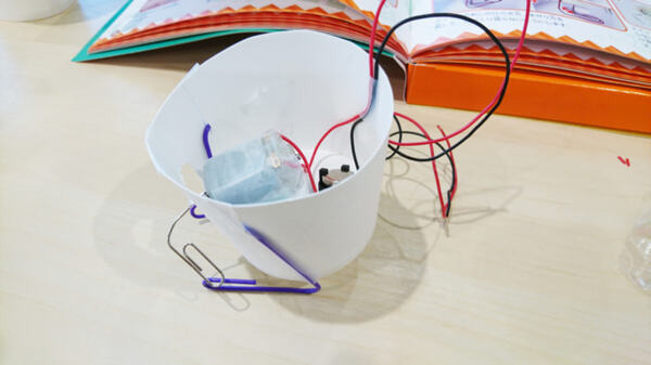 「作って遊んで科学を学ぼう！ 手作りロボット」を作ってみた！
