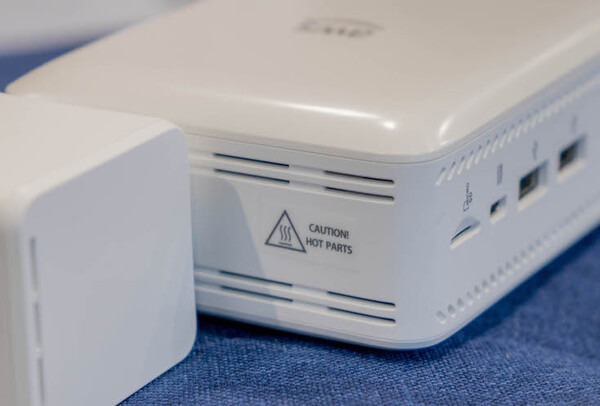 【レビュー】手軽に深層学習が始められる「AWS DeepLens」をゲット！さっそく開封の儀