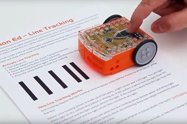 自分でプログラムできるロボット「エジソン」を使った「小学生向け親子ロボットプログラミング教室」を「N2i」が名古屋で開催　8月19日(日)