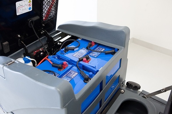 ソフトバンクの自動運転掃除ロボット(大型スクラバー)「RS26」発売！価格は248万円、サービス名は「AI清掃PRO」